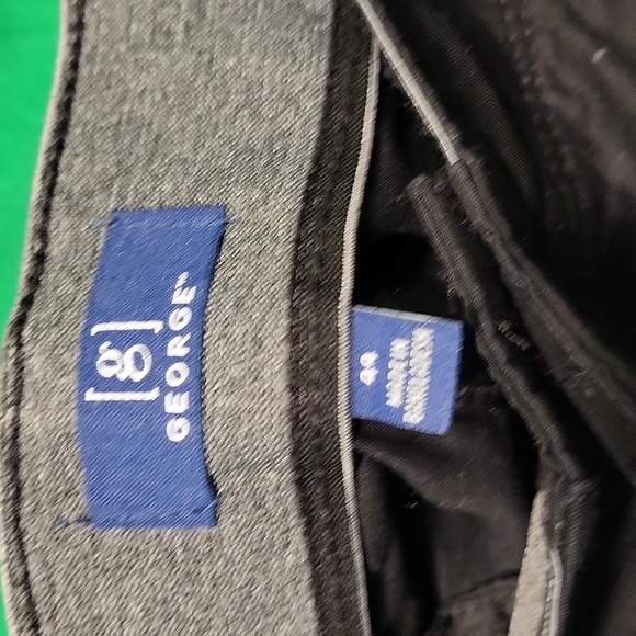 GEORGE size 44 - Picture 2 of 3